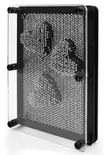 Last inn bildet i Galleri-visningsprogrammet, Vintage Pin Art 3D