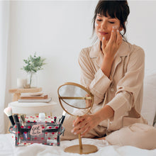 Last inn bildet i Galleri-visningsprogrammet, Legami Sminkepung Flowers